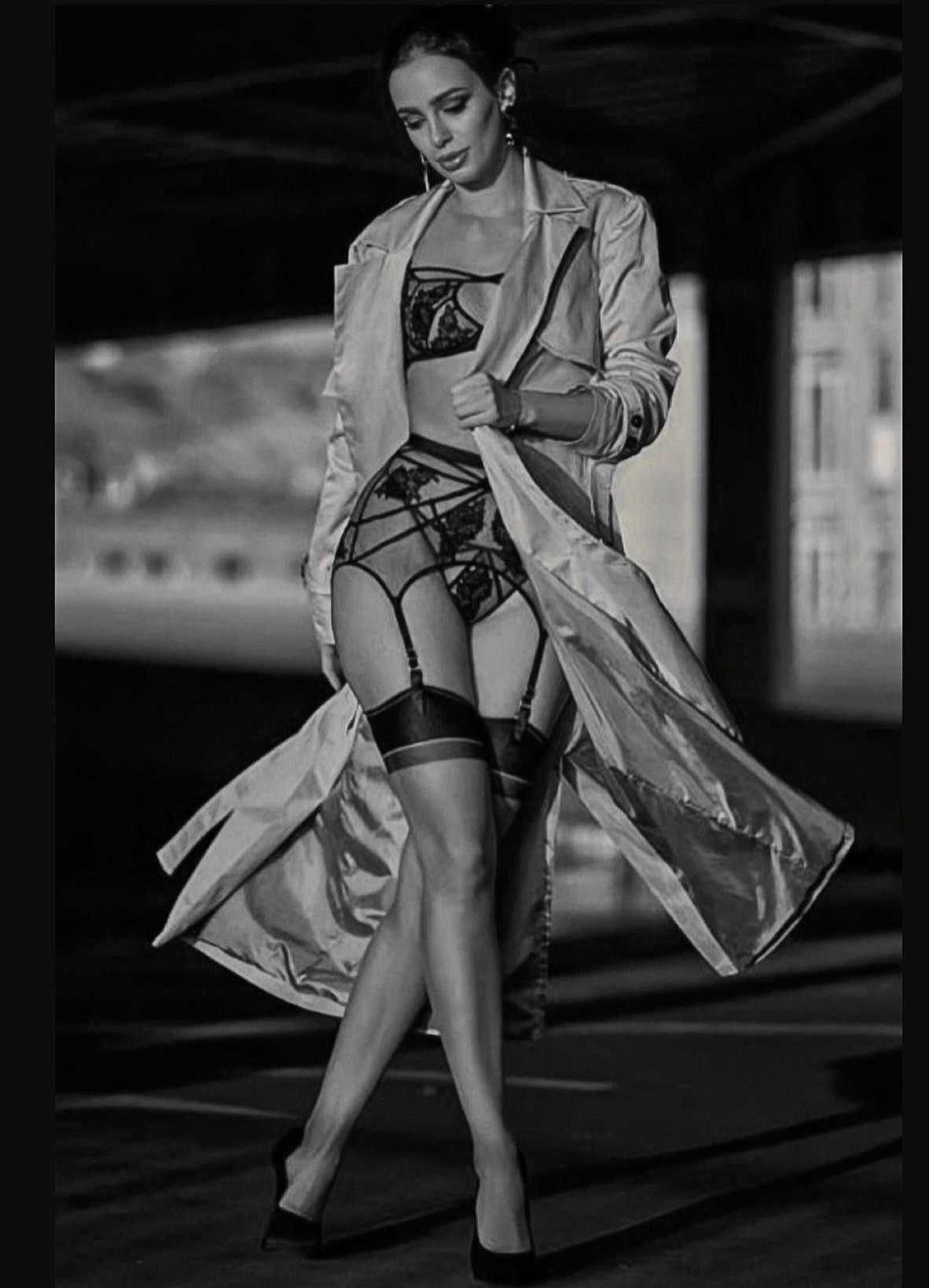 MYSTERY LINGERIE UNDER TRENCHCOAT BUNDLE