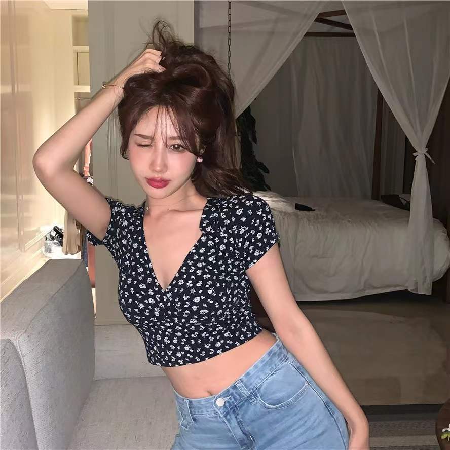 The Black Dahlia Top